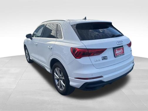 2025 Audi Q3 45 S line Premium