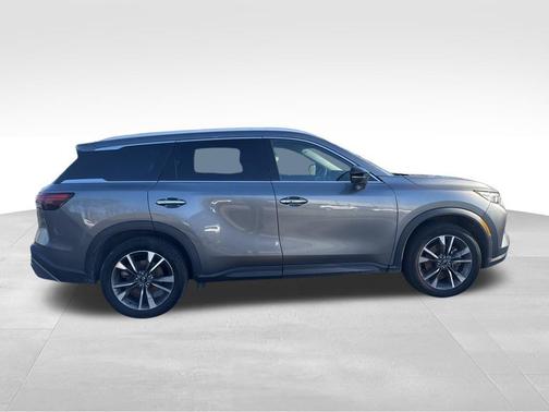 2022 INFINITI QX60 Luxe