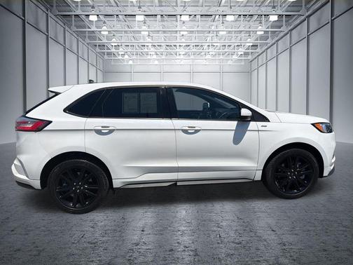 White Metallic 2023 Ford Edge ST Line
