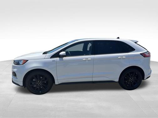 Star White 2023 Ford Edge ST Line