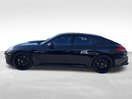 2015 Porsche Panamera S