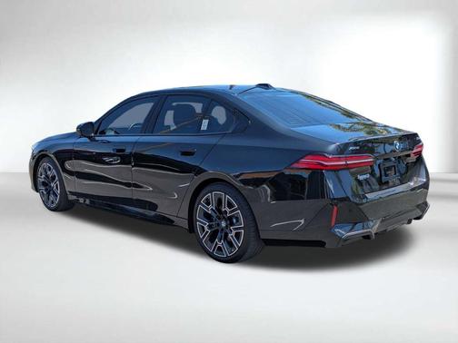 Black 2024 BMW 530 i xDrive