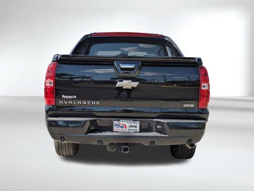 Black 2011 Chevrolet Avalanche 1500 LT