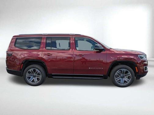2025 Jeep Wagoneer Base