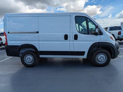 2026 RAM ProMaster 1500 Low Roof