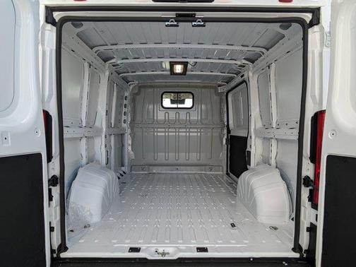 2026 RAM ProMaster 1500 Low Roof