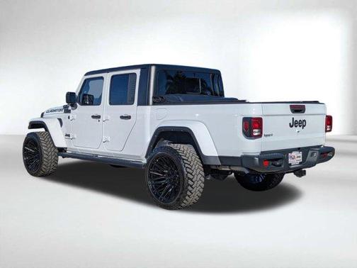 2024 Jeep Gladiator Sport