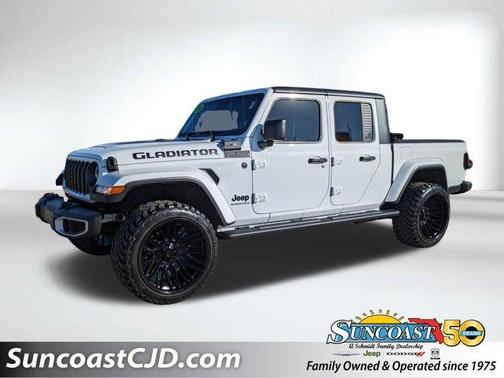 2024 Jeep Gladiator Sport