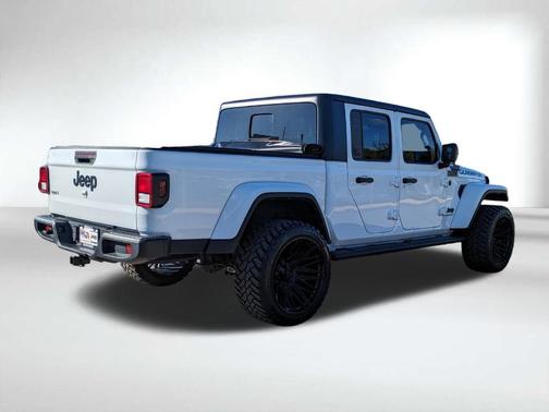 2024 Jeep Gladiator Sport