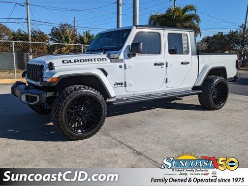 2024 Jeep Gladiator Sport