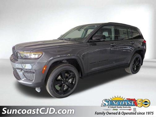 2025 Jeep Grand Cherokee Laredo