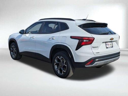 White 2024 Chevrolet Trax LT