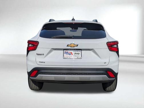 White 2024 Chevrolet Trax LT