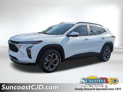 White 2024 Chevrolet Trax LT