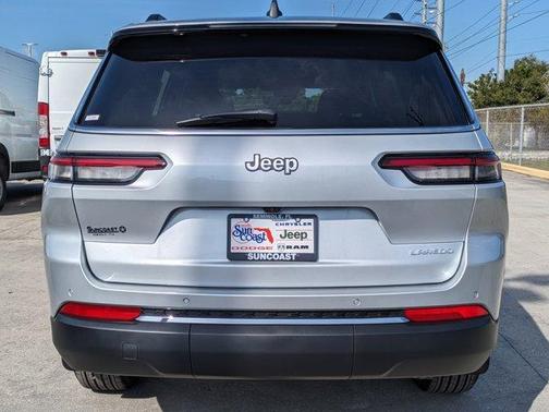 2025 Jeep Grand Cherokee L Laredo