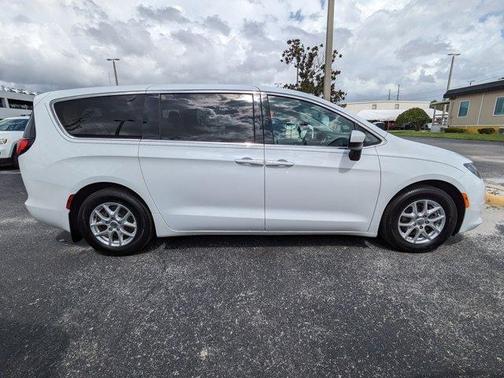 2018 Chrysler Pacifica LX