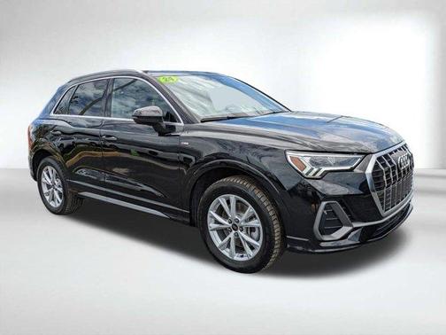 2024 Audi Q3 45 S line Premium