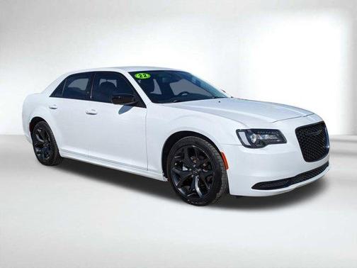 2022 Chrysler 300 Touring