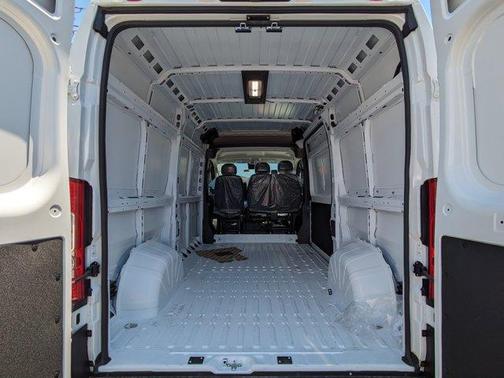 2025 RAM ProMaster 1500 Base