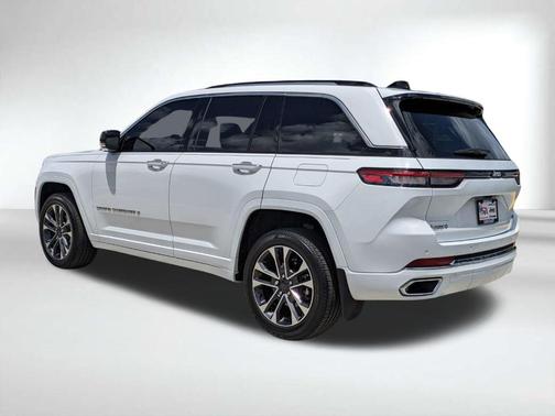 White 2023 Jeep Grand Cherokee Overland