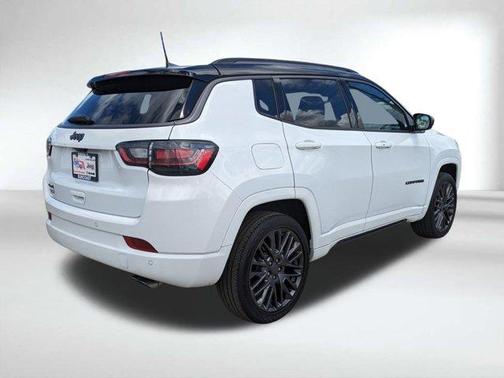 2022 Jeep Compass Altitude