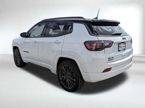 2022 Jeep Compass Altitude
