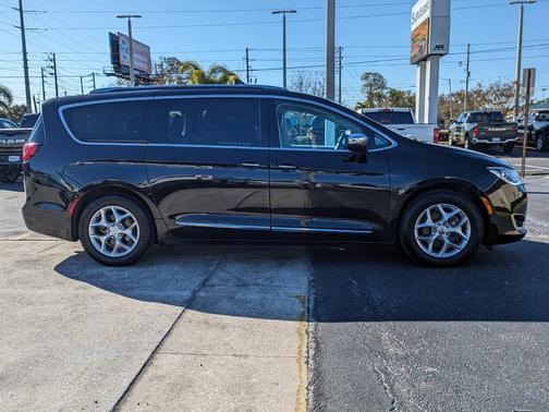 2020 Chrysler Pacifica Limited
