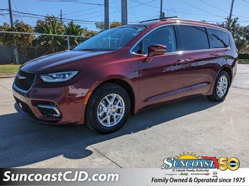2022 Chrysler Pacifica Touring-L