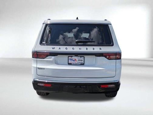 2025 Jeep Wagoneer Base