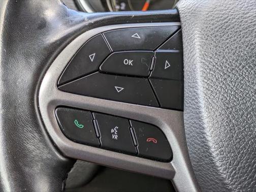 2020 Jeep Cherokee Limited FWD