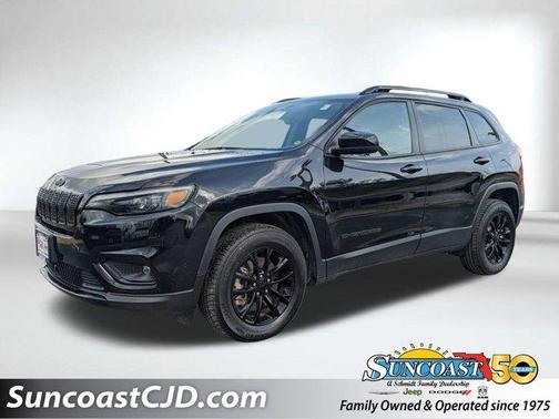 2023 Jeep Cherokee Altitude Lux