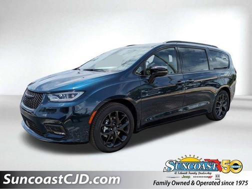 2025 Chrysler Pacifica Limited