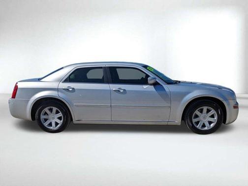 2005 Chrysler 300 Touring