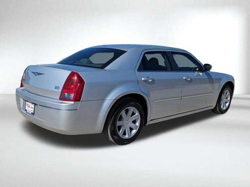2005 Chrysler 300 Touring
