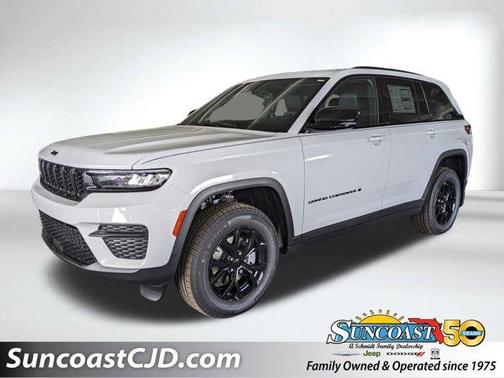 2025 Jeep Grand Cherokee Laredo