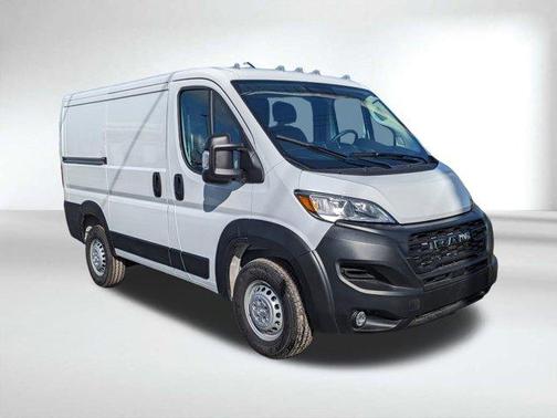 2026 RAM ProMaster 1500 Low Roof