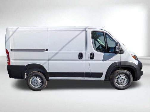 2026 RAM ProMaster 1500 Low Roof