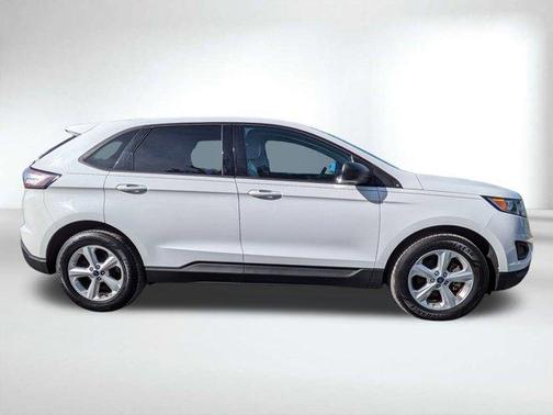 2015 Ford Edge SE