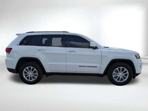 White 2021 Jeep Grand Cherokee Laredo E