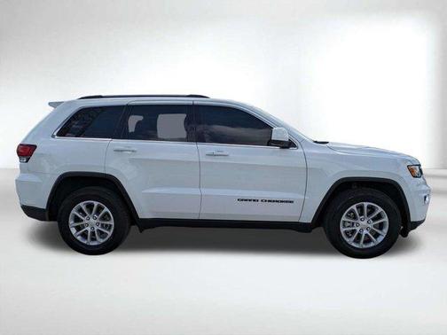 White 2021 Jeep Grand Cherokee Laredo E