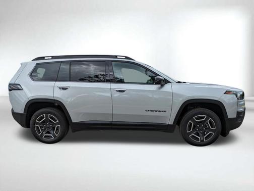 2026 Jeep Cherokee LAREDO/LIMITED