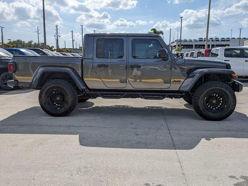 Gray 2025 Jeep Gladiator Sport