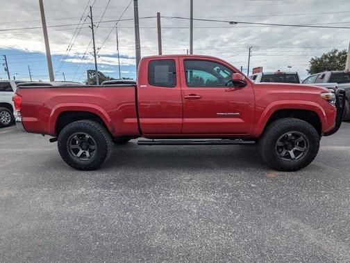 2017 Toyota Tacoma SR5