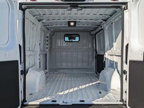 2026 RAM ProMaster 1500 Low Roof