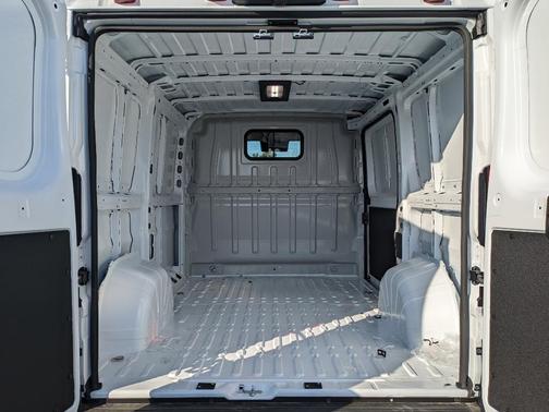 2026 RAM ProMaster 1500 Low Roof