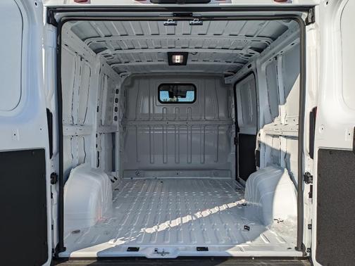 2026 RAM ProMaster 1500 Low Roof