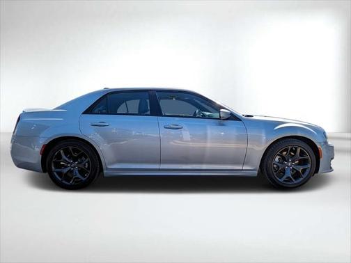 2022 Chrysler 300 S