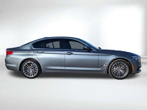 2020 BMW 530 i