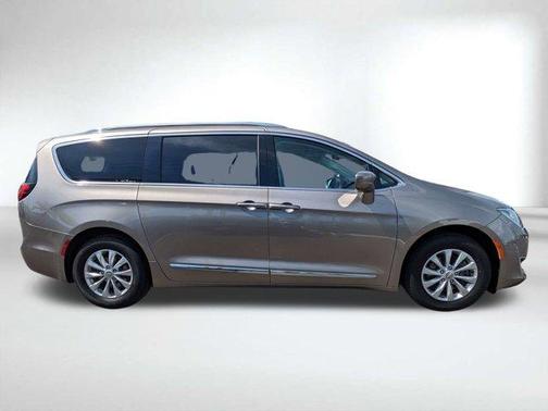 Silver 2018 Chrysler Pacifica Touring-L