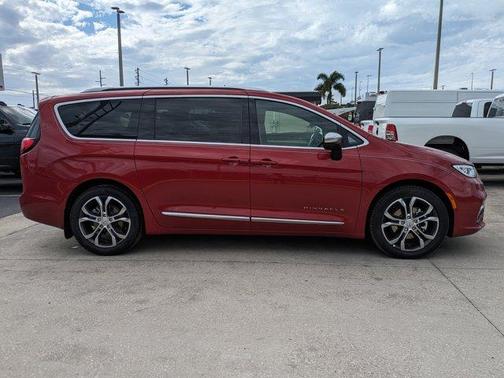 2026 Chrysler Pacifica Pinnacle
